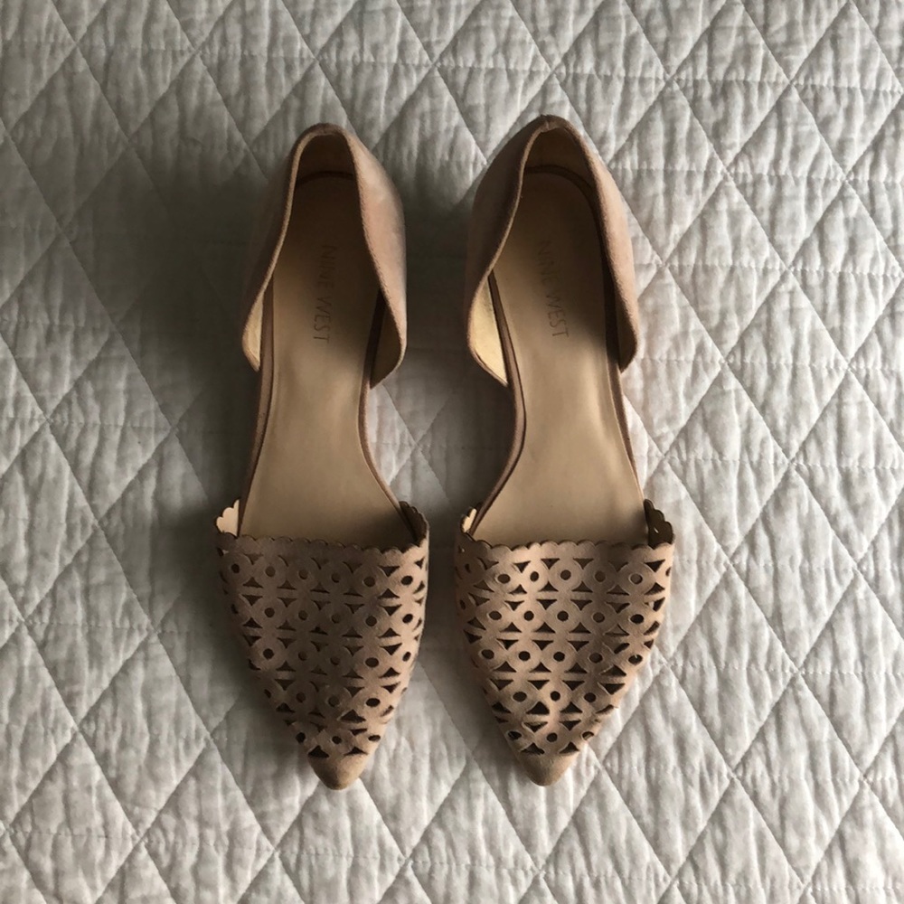 Nine West kitten heeled suede shoes